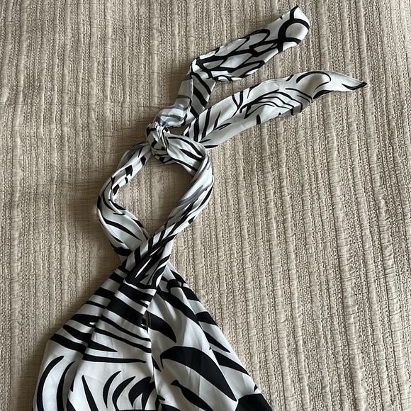 STAUD Zebra Print Backless top - size S - Picture 4 of 6
